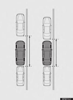 7-1. CÂMERA DO SISTEMA LEXUS DE MONITORAMENTO DE VISÃO TRASEIRA MODO ESTREITO Se a posição onde o veículo será estacionado for mais estreita que o normal, o modo estreito pode ser utilizado.