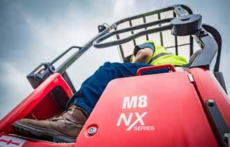 500 kg, a M8 NX pode transferir cargas pesadas de forma rápida e segura, mesmo através de terrenos difíceis.