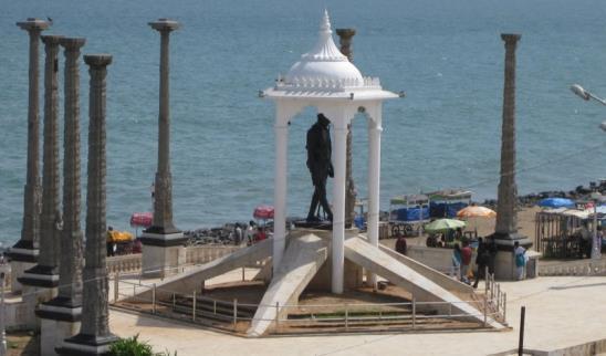 DESTAQUES DO ROTEIRO: SUL DA ÍNDIA PONDICHERRY Pondicherry fazia parte do antigo império colonial francês no sudeste da Índia, se encontra no Estado de Tamil Nadu.