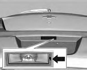 Em caso de falha nas luzes LED (DRL) da lanterna de neblina, dirija-se a uma Concessionária ou Oficina Autorizada Chevrolet. Lâmpada da placa 1.