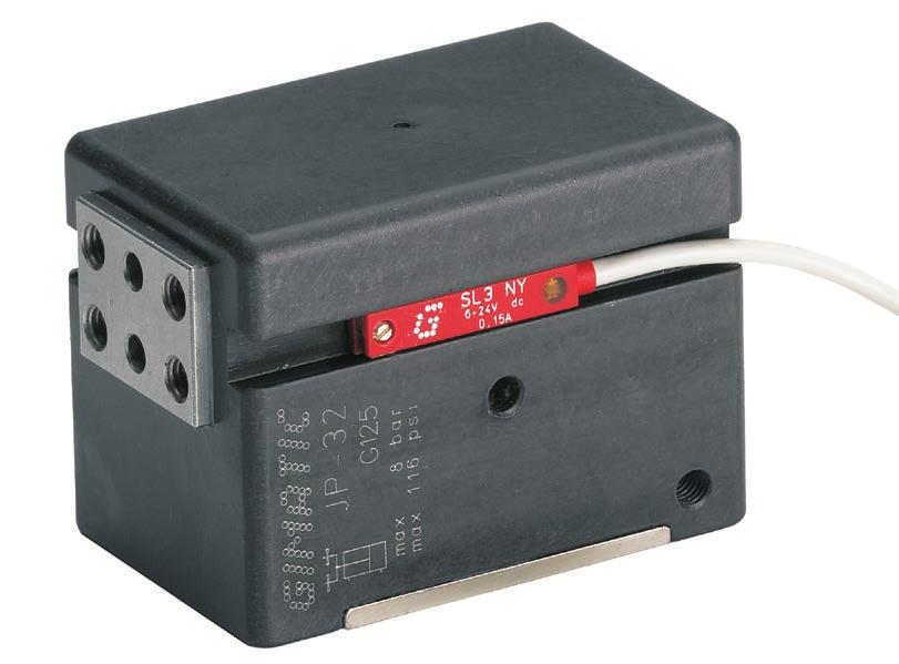 Sensores A posição operativa é detectada pelos sensores magnéticos de proximidade (em opção) através de um magneto colocado no pistão.
