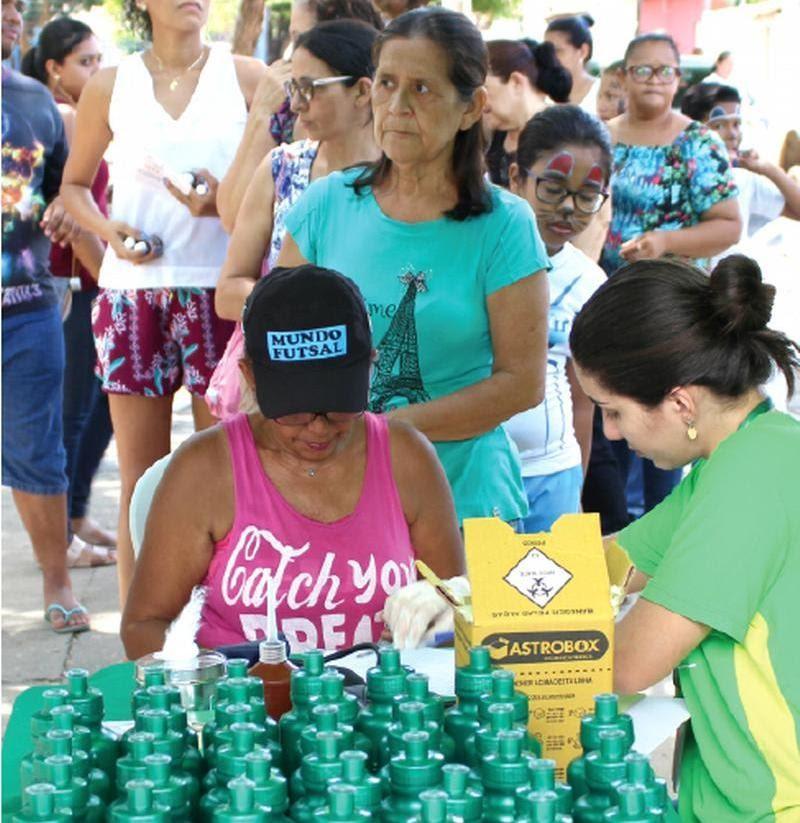 DIA NACIONAL DE COMBATE A DIABETES Em referência ao Dia Mundial do Combate ao Diabetes, os profissionais do Núcleo de Atenção Integral à Saúde (NAIS), promoveram uma ação interna com