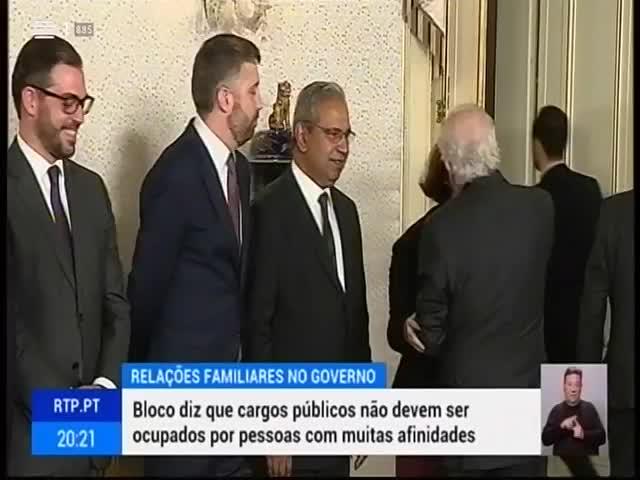 A4 RTP 1 Duração: 00:02:14 OCS: RTP 1 - Telejornal ID: