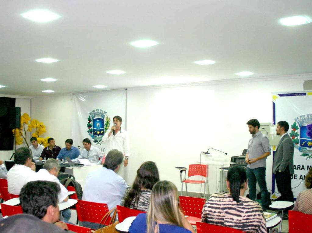 SICMA Entidade participa de audiência pública do Plano Diretor Sindicato das Indústrias da O Construção e do Mobiliário de Anápolis (Sicma) participou, no último dia 26/04, no auditório do Parque