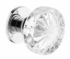 Crystal knobs set 5mm plate. Easy to fit into metallic adapter with click system. Reversible recuperating spring. 8x100mm square spindle. Handle fixed by a M 6 hidden threaded pin.
