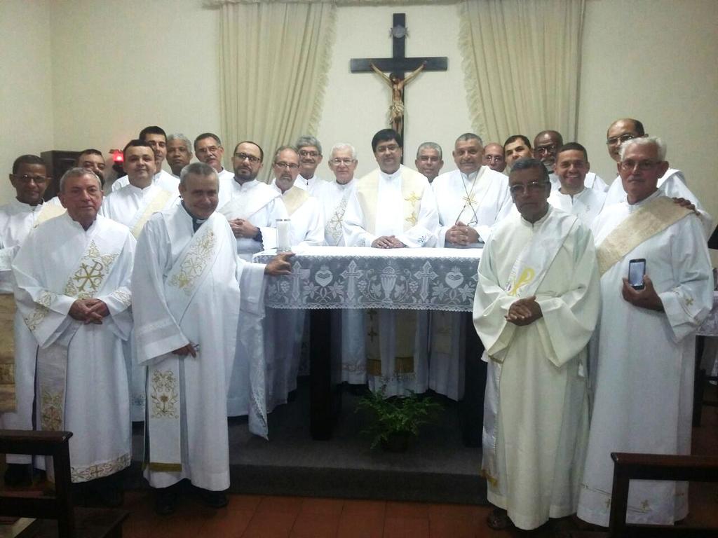 Notícia Diocese de Campos - Diáconos e Esposas participam de Retiro Canônico Aconteceu na Diocese de Campos, nos dias 1, 2 e 3 de julho o Retiro