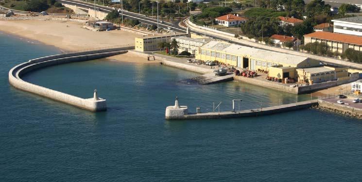 transformação em centro de serviços marítimos Em Portugal cabe à Direção