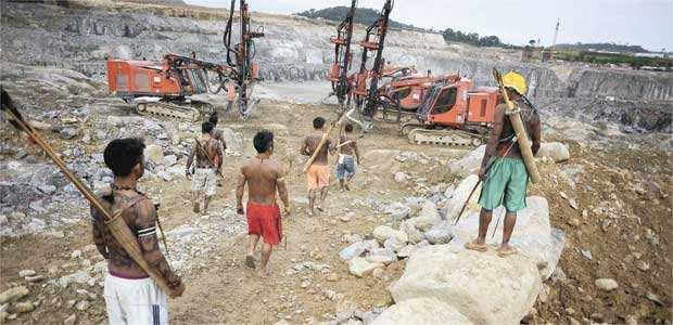 da construção de Belo Monte, índios invadiram a obra para