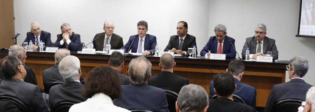 30 de julho Reunião conjunta do Consic e Deconcic, com a presença do presidente da Fiesp em exercício, José Ricardo Roriz Coelho, e do
