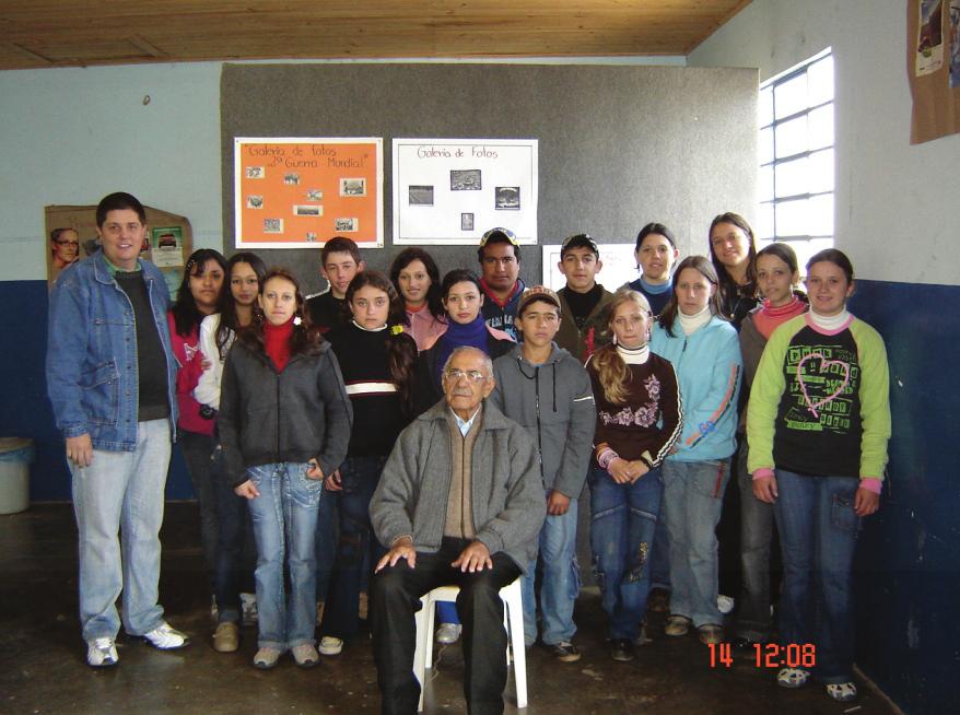 Segunda Guerra Mundial. O encontro entre os jovens e o ex-pracinha aconteceu nos dias 14 e 15 de maio, na localidade do Lajeado dos Vieiras em Rio Negro.