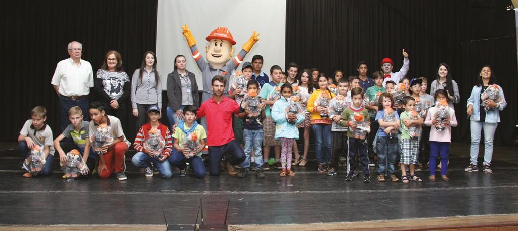 Projeto Coprel na Escola realiza a última edição de 2017 em Tupanciretã No dia 28 de novembro, o cronograma de eventos do Coprel na Escola em 2017 foi encerrado com uma edição muito animada em