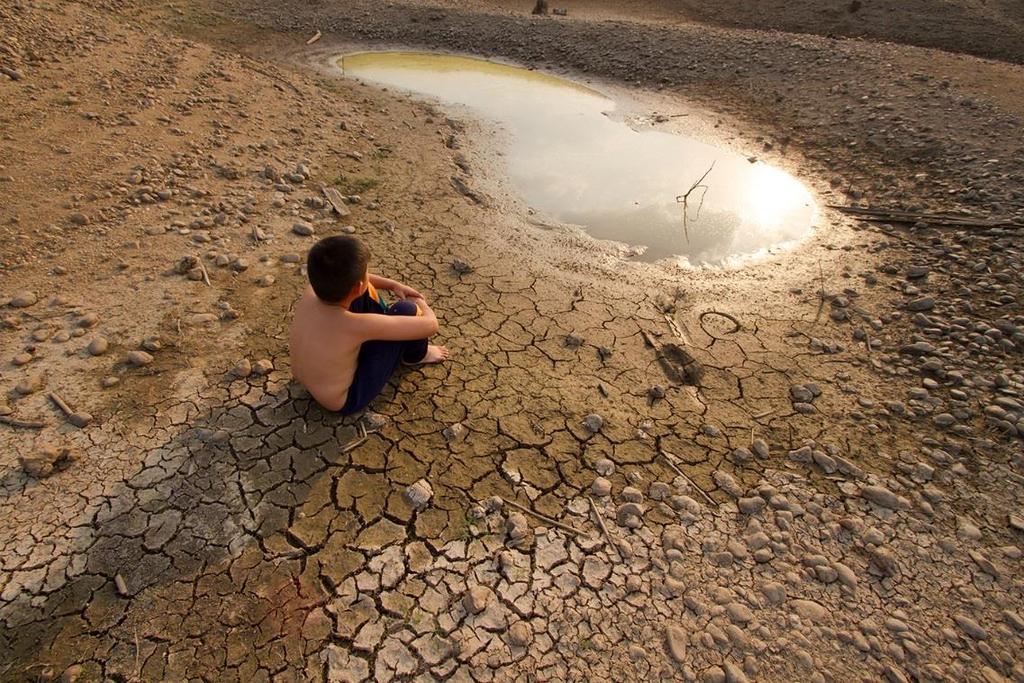 RESILIÊNCIA ÀS MUDANÇAS CLIMÁTICAS Não podemos alcançar a FOME ZERO sem abordar as questões relacionadas às MUDANÇAS CLIMÁTICAS As mudanças climáticas representam uma das maiores ameaças à