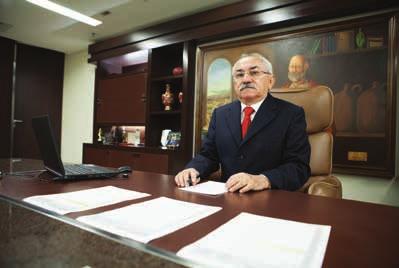 8 ENTREVISTA: José Martonio Alves Coelho RBC Conselheiro eleito representando o Ceará, o sr. assumiu a Presidência do CFC no dia 7 de janeiro de 2014 para mandato de dois anos.