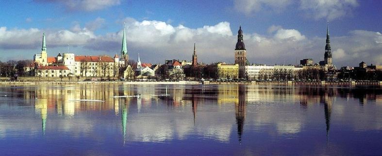 Dia 15, Domingo Bialystok Vilnius pós o café de manhã saída de Bialystok a Vilnius. Chegada e alojamiento no hotel. Tarde livre. Noite em Vilnius.