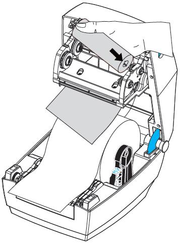 INSTALANDO O ROLO DE RIBBON 1) Abra a tampa da impressora, e abaixe totalmente o mecanismo de ribbon.
