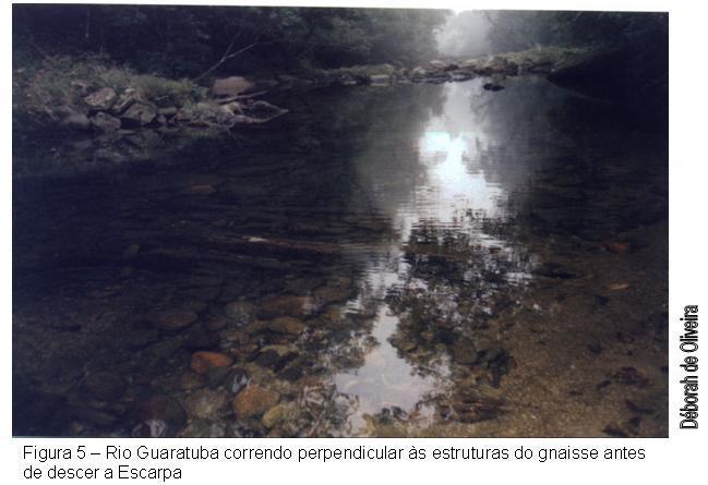 cascalheira de até um metro de espessura.