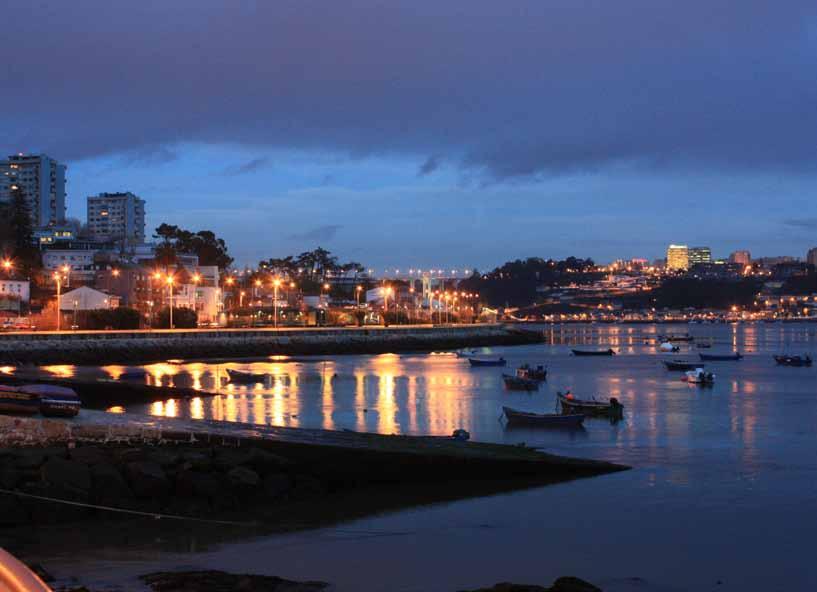 Porto meu Na tua ausência, A falta que me fazes, É (apenas) a falta que me faz, Sentir tão funda, essa persistente saudade de ti Mas, sei que posso contar contigo Porto meu abrigo.