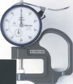 5,mm * Com tampa traseira lisa Cabos M-SPC: 5338 (m) 54 (m) opcionais Relógio Apalpador Modelo antimagnético.