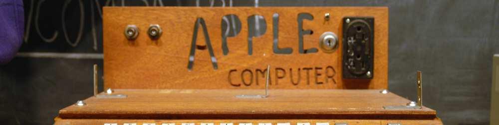 1976 -Apple I O Apple I foi o primeiro produto
