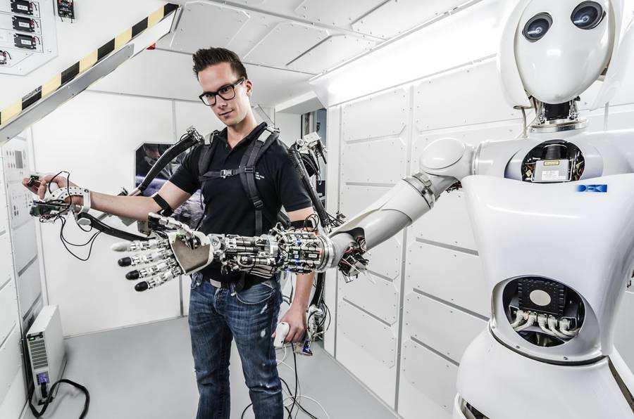 Utilização de Controle Automático Humanóide Figura: Exoskeleton-passive: