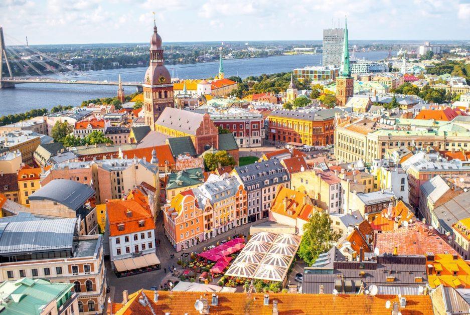 Dia 18 Quarta-feira Riga Café da manhã e em seguida city tour pela charmosa cidade de Riga,