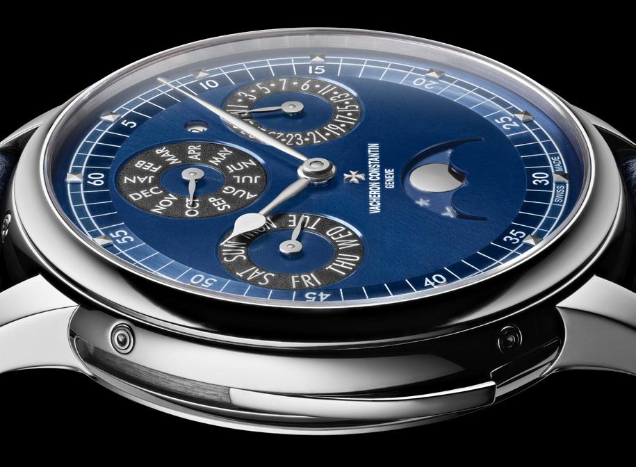 Pureza de linhas combinada com complexidade mecânica Apesar da complexidade deste relógio, a Vacheron Constantin estava decidida a conceber um modelo que cultivasse a elegância, a discrição e outros