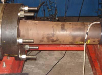 O ensaio de expansão foi controlado pela pressão aplicada ao cilindro, limitada a 3000 psi.