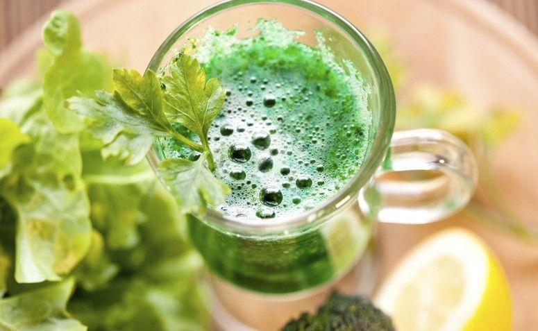 Receita 1 Suco Emagrecedor 2 Essa receita super green vai acelerar seu metabolismo, te hidratar e te ajudar a eliminar as toxinas.