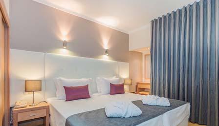 O Hotel também possui duas suites adaptadas para pessoas com mobilidade reduzida. O renovado Luna Hotel da Oura está localizado em, a 1,2 km da Praias da Oura.