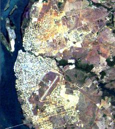 Comparando as imagens TST de 2001 e 2006 (figura 3a), nota-se que houve um grande aumento na TST na região norte e central da área urbana de Palmas, e em parte da região sul da cidade, apresentando