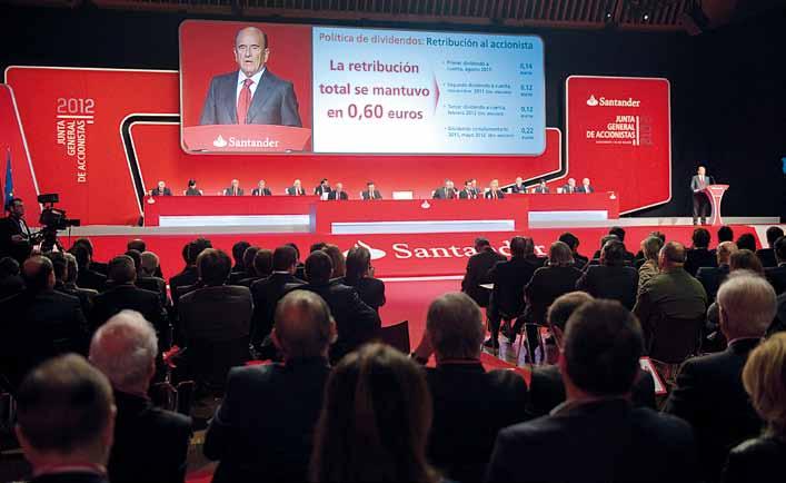 RELATÓRIO DE ATIVIDADES 2012 Assembleia Geral de Acionistas do Banco Santander, março de 2012. Santander, Espanha.
