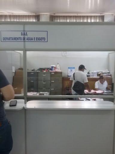 COMERCIAL Agência Reguladora ARES-PCJ Município: Ibaté Prestador de Serviços: Departamento de Água e Esgoto - Prefeitura de Ibaté ESTRUTURA DE ATENDIMENTO Número de unidades de atendimento: 1