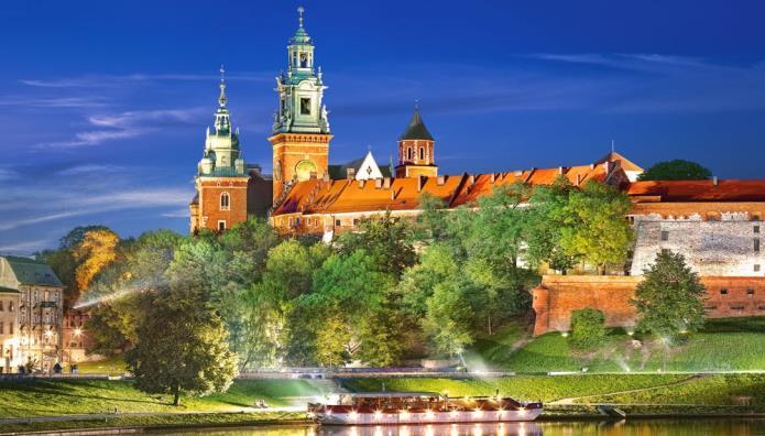 Dia 5, Quarta-Feira - Cracóvia Após o café da manhã, city tour (duração de 4 horas) pela antiga capital polonesa, inscrita na primeira Lista