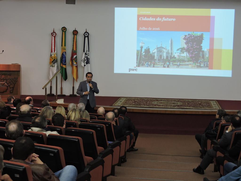 A palestra se inseriu no objetivo que reúne Prefeitura Municipal, Universidade de Caxias do Sul e CIC de planejar a retomada do crescimento, pensando a cidade para 2040.