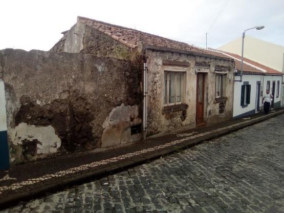 como pelo troço da Avenida de Santa Maria que interliga estas áreas e abrange a área de 123,26 hectares, numa