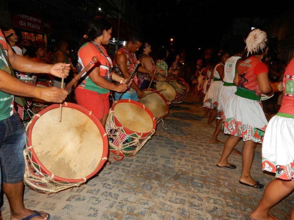 reconhecimento dessas manifestações de matrizes africanas para pessoas de todo o mundo. Esse laço com tradições e religiões africanas é algo inerente ao Maracatu de Porto Rico.