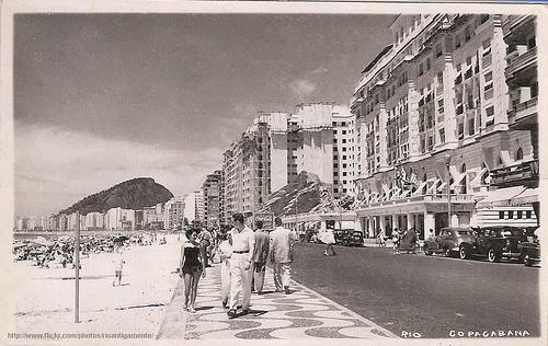 Industrialização e metropolização (1930 a 1980) Passagem de uma economia agrárioexportadora para uma economia urbanoindustrial Fluxo intenso de migrações Dispersão das indústrias pelos subúrbios