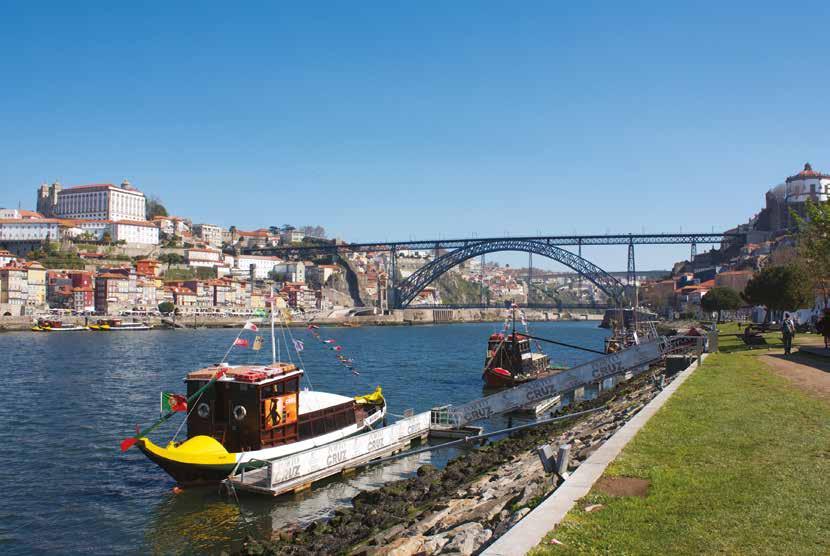 Extensão Porto 246 3 ref: FIT-003 Porto Diárias chegada a Porto Traslados no Porto: Traslado Aeroporto/ hotel ou vice versa com assistência. Preços por pessoa viajando com uma mala.