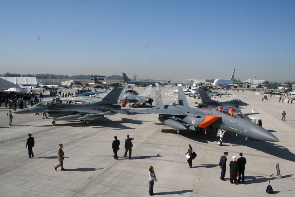 com A XV edição da Feria Internacional del Aire y Del Espacio, FIDAE 2008, foi realizada entre os dias 31 de março e 6 de abril último, no Aeroporto Internacional Arturo Merino