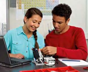 Baseado numa tecnologia robótica de fácil utilização e no Conjunto Principal EV3, o LEGO MINDSTORMS Education EV3 oferece tudo que os professores precisam para começar a trabalhar em sala de aula,