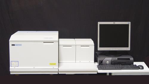 MATERIAIS E MÉTODOS ESPECTROSCOPIA DE INFRAVERMELHO COM TRANSFORMADA DE FOURIER A ESPECTROSCOPIA NA REGIÃO DO INFRAVERMELHO COM TRANSFORMADA DE FOURIER FOI