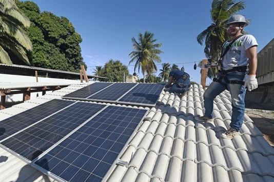 Cursos: Montador de Sistemas Fotovoltaicos Informações Objetivo geral Carga