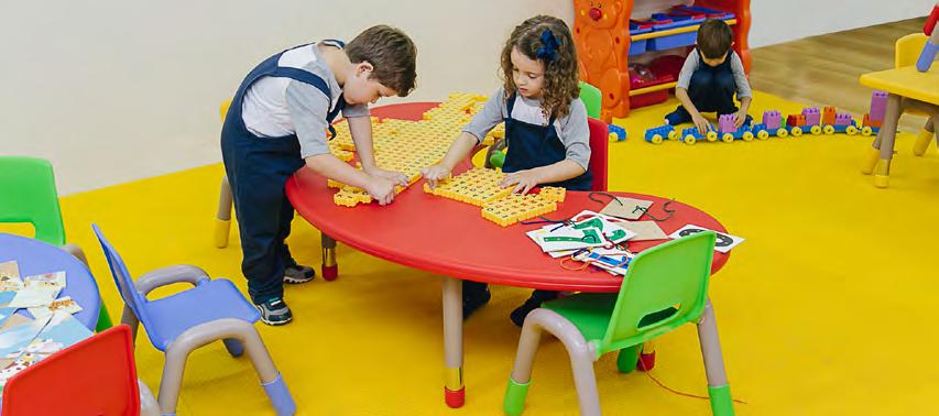 A importância dos mobiliários escolares Os mobiliários escolares desempenham um papel de extrema importância no ensino infantil.