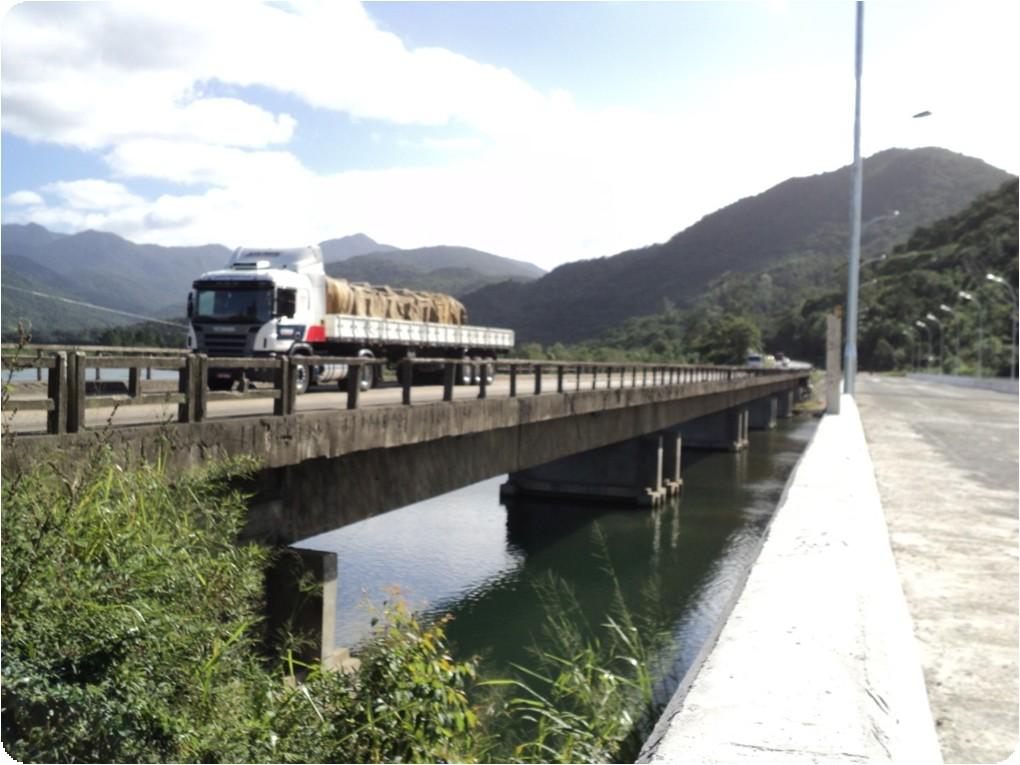 Alargamento e reforço da ponte sobre o Rio Maciambú Concluída e liberada ao tráfego a nova ponte, serão