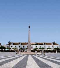 Centro Histórico Cidade Iluminista Vila Real de Santo António foi projetada para ser a cidade ideal do Iluminismo, cuja planta-modelo desenvolvia-se a partir de um elemento central - a Praça Real - a