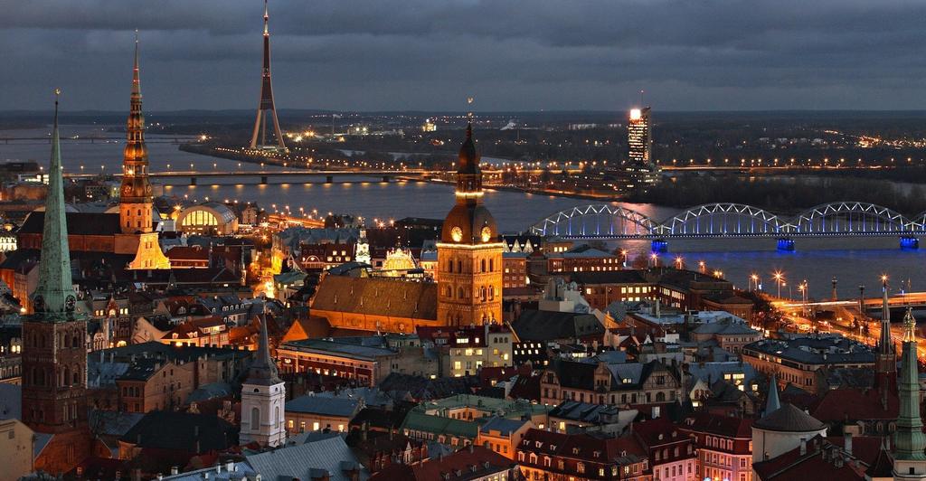 Encantos do Báltico Partidas 6ª Feira de Abril a Outubro 1º Dia Lisboa Riga Voo a indicar para Riga à chegada, transporte privado para alojamento 2 noites APA no Hotel da categoria selecionada.