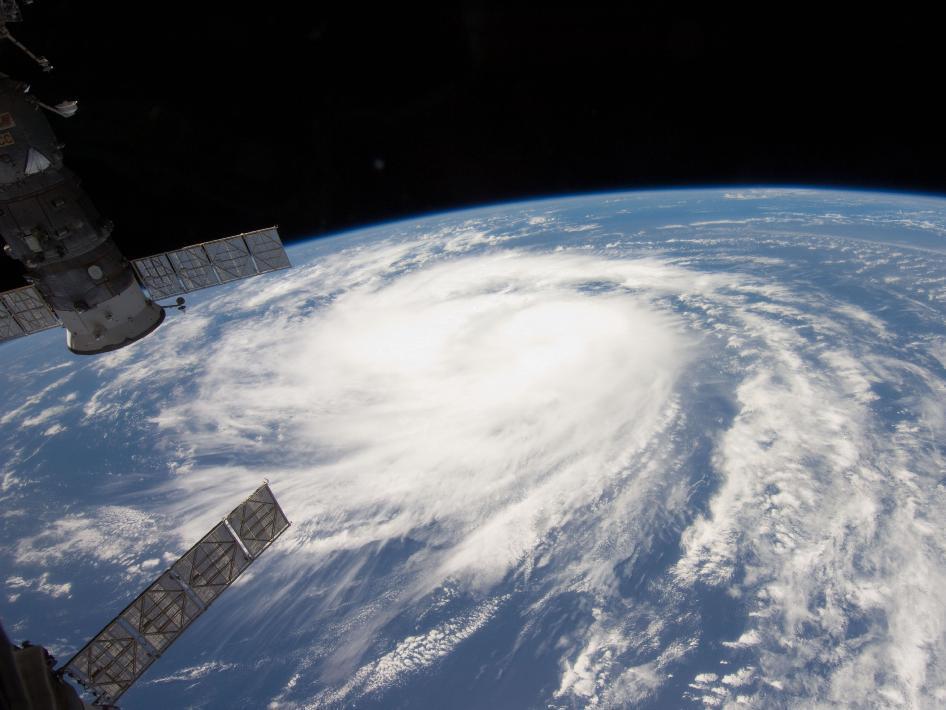 Katia foi uma tempestade tropical sobre o Oceano Atlântico.