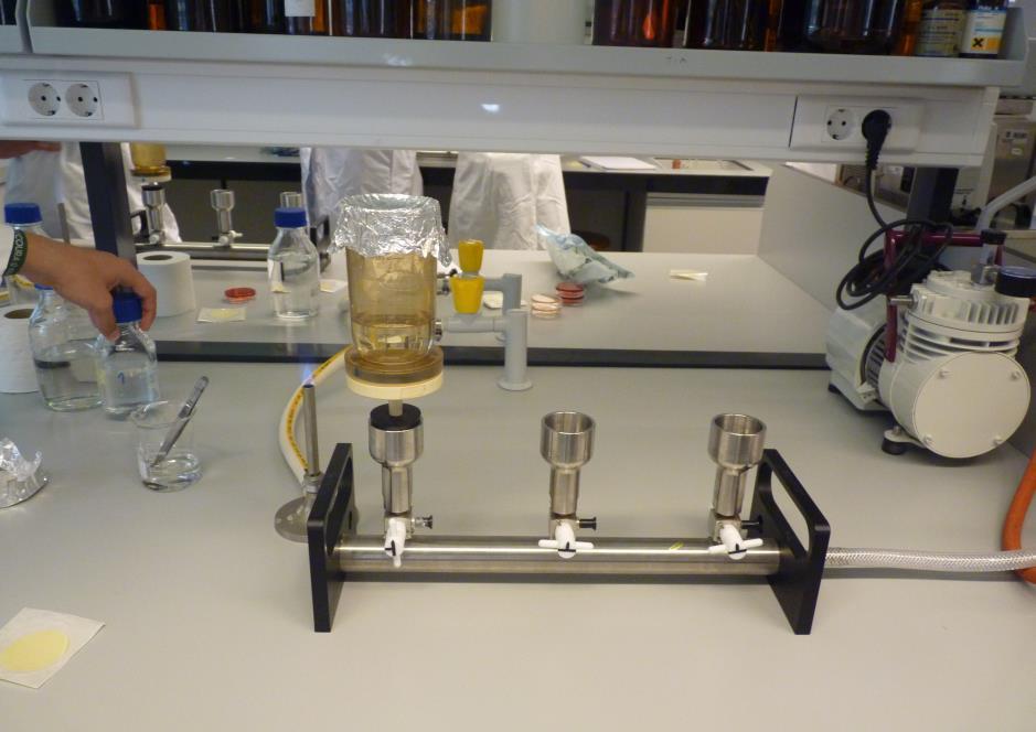 Projeto FEUP-MIEA Qualidade da água da Ribeira da Asprela- Parâmetros microbiológicos 12 MÉTODOS Escherichia coli (adaptação de ISO 9308-1) Enterococcus (ISSO