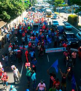 Boaventura, é chamar a atenção da população para os verdadeiros culpados da greve. Tentamos negociar, conversar, e nada adiantou.