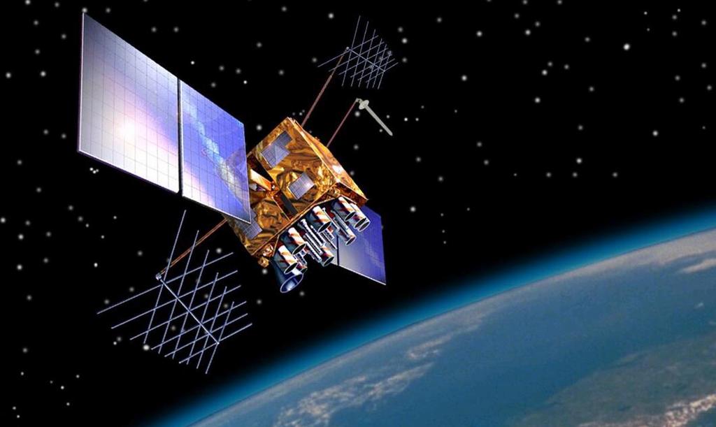 Sistema de posicionamento global Cada satélite tem até quatro relógios atômicos que são calibrados periodicamente por